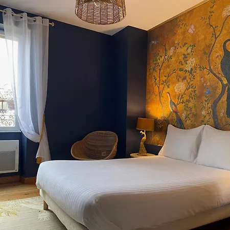 La Tulipe Sauvage 3*