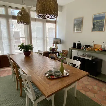 La Tulipe Sauvage Bed & Breakfast 3*